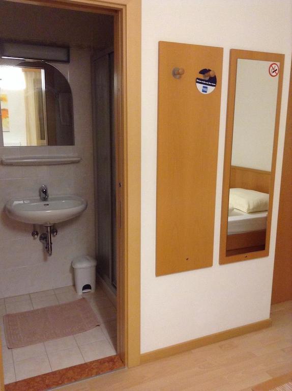 Ottenkellerhof Bolzano Room photo